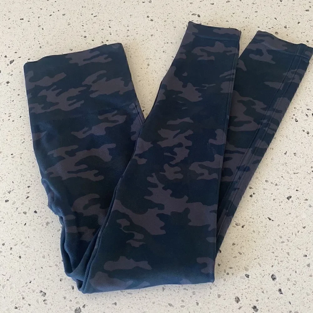 SPANX Seamless Cropped Leggings Gray Blue Green Camo Tummy Control Women Size S